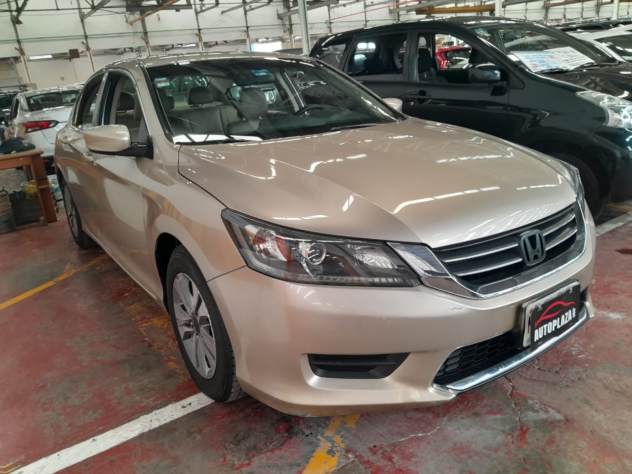 Honda Accord 2014 At
